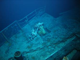 Stbd 2cm gun concealed under forecastle